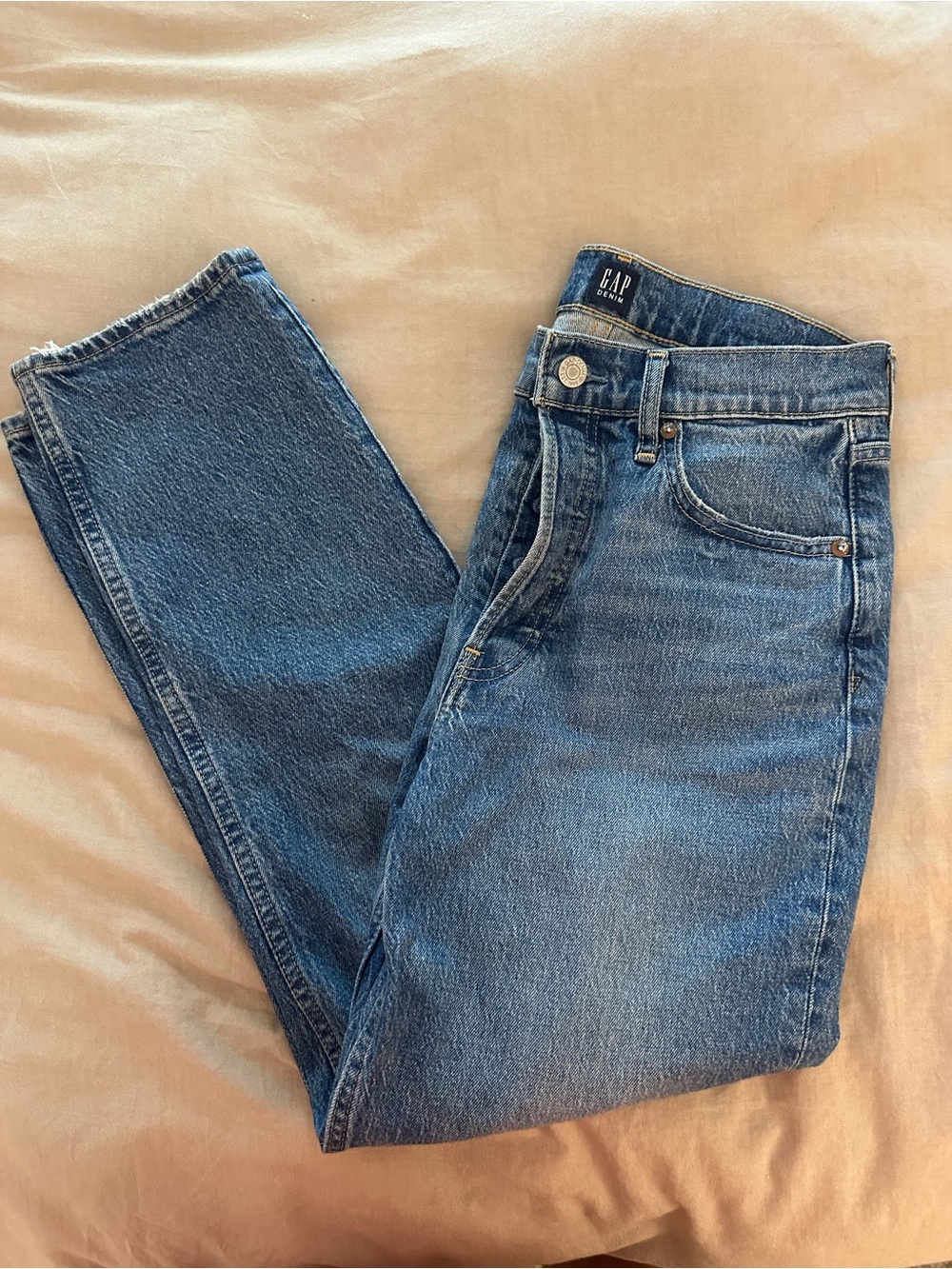 GAP Women’s Cheeky Straight Straight Leg Medium Blue Denim Jeans